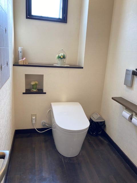 会社の便器、TOTOネオレストLSに交換しました! - リフォーム青山|市川・行徳・浦安 地域密着型のリフォーム会社